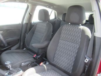 VAUXHALL MOKKA 1.6 CDTi Exclusiv SUV 5dr Diesel Auto 2WD Euro 6 (136 ps)