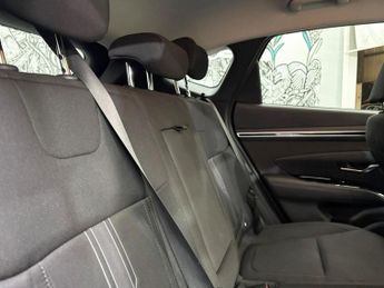 HYUNDAI TUCSON 1.6 h T-GDi Premium SUV 5dr Petrol Hybrid Auto Euro 6 (s/s) (230