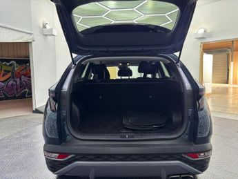 HYUNDAI TUCSON 1.6 h T-GDi Premium SUV 5dr Petrol Hybrid Auto Euro 6 (s/s) (230