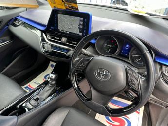 TOYOTA C-HR 1.8 VVT-h Dynamic SUV 5dr Petrol Hybrid CVT Euro 6 (s/s) (122 ps