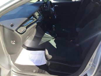 VAUXHALL ASTRA 1.4i Turbo SRi Hatchback 5dr Petrol Manual Euro 6 (150 ps)