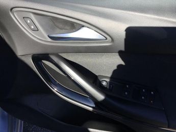 VAUXHALL ASTRA 1.4i Turbo SRi Hatchback 5dr Petrol Manual Euro 6 (150 ps)