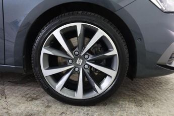 SEAT LEON 1.5 eTSI MHEV FR First Edition DSG Euro 6 (s/s) 5dr
