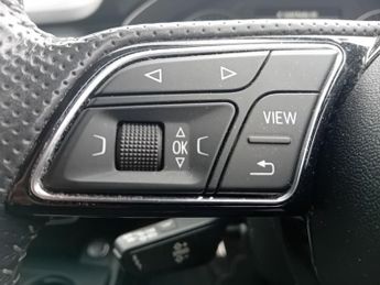 AUDI A4 2.0 TDI S line Saloon 4dr Diesel S Tronic Euro 6 (s/s) (150 ps).