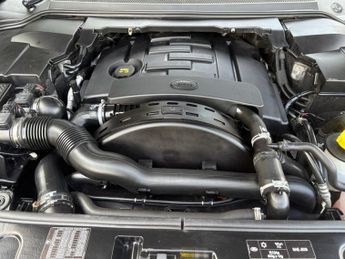 LAND ROVER DISCOVERY 4 3.0 SD V6 HSE SUV 5dr Diesel Auto 4WD Euro 5 (s/s) (255 bhp)