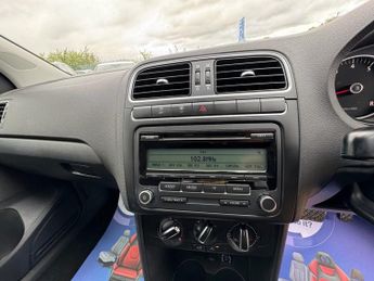 VOLKSWAGEN POLO 1.4 SE Hatchback 5dr Petrol DSG Euro 5 (85 ps)