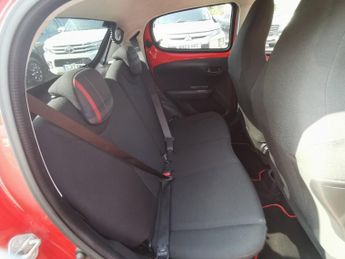 PEUGEOT 108 1.2 PureTech Allure Hatchback 5dr Petrol Manual Euro 6 (82 ps)