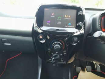 PEUGEOT 108 1.2 PureTech Allure Hatchback 5dr Petrol Manual Euro 6 (82 ps)