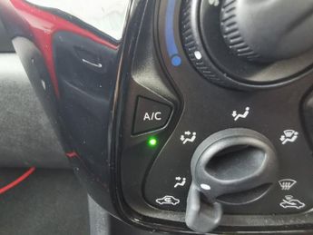 PEUGEOT 108 1.2 PureTech Allure Hatchback 5dr Petrol Manual Euro 6 (82 ps)