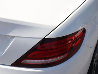MERCEDES-BENZ SLC 2.1 SLC250d AMG Line Convertible 2dr Diesel G-Tronic Euro 6 (s/s