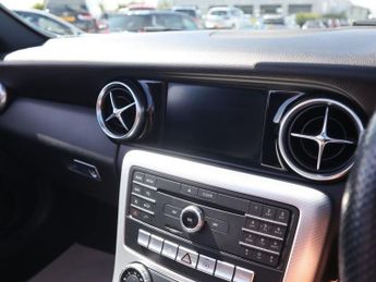 MERCEDES-BENZ SLC 2.1 SLC250d AMG Line Convertible 2dr Diesel G-Tronic Euro 6 (s/s