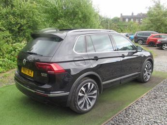VOLKSWAGEN TIGUAN 2.0 TDI R-Line SUV 5dr Diesel DSG 4Motion Euro 6 (s/s) (150 ps)