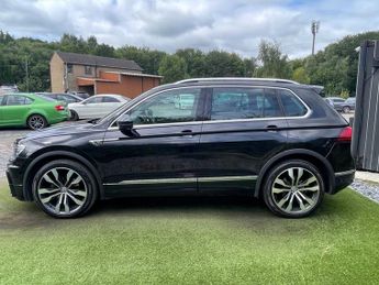 VOLKSWAGEN TIGUAN 2.0 TDI R-Line SUV 5dr Diesel DSG 4Motion Euro 6 (s/s) (150 ps)