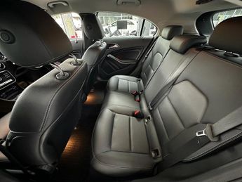 MERCEDES-BENZ A-CLASS 1.5 A180d Sport (Premium) Hatchback 5dr Diesel 7G-DCT Euro 6 (s/