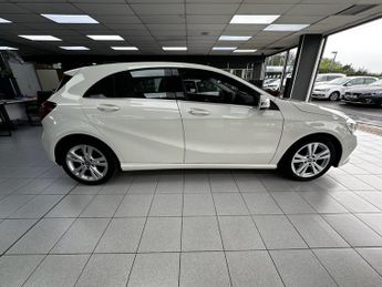 MERCEDES-BENZ A-CLASS 1.5 A180d Sport (Premium) Hatchback 5dr Diesel 7G-DCT Euro 6 (s/