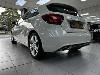 MERCEDES-BENZ A-CLASS 1.5 A180d Sport (Premium) Hatchback 5dr Diesel 7G-DCT Euro 6 (s/