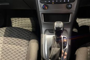 VAUXHALL ASTRA 1.4i TurboGPF Tech Line Nav Hatchback 5dr Petrol Auto Euro 6 (s/