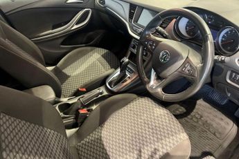 VAUXHALL ASTRA 1.4i TurboGPF Tech Line Nav Hatchback 5dr Petrol Auto Euro 6 (s/