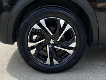 PEUGEOT E-2008 50kWh GT SUV 5dr Electric Auto (136 ps)