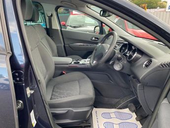 PEUGEOT 3008 2.0 HDi Allure SUV 5dr Diesel Auto Euro 5 (163 ps)