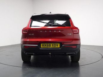 VOLVO XC40 2.0 D4 R-Design SUV 5dr Diesel Auto AWD Euro 6 (s/s) (190 ps)