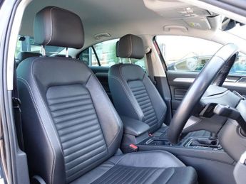 VOLKSWAGEN PASSAT 1.5 TSI EVO SEL Saloon 4dr Petrol DSG Euro 6 (s/s) (150 ps)