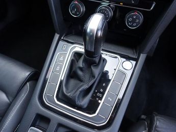 VOLKSWAGEN PASSAT 1.5 TSI EVO SEL Saloon 4dr Petrol DSG Euro 6 (s/s) (150 ps)