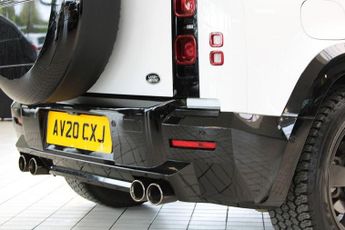 LAND ROVER DEFENDER 2.0 SD4 SE SUV 5dr Diesel Auto 4WD Euro 6 (s/s) (240 ps)