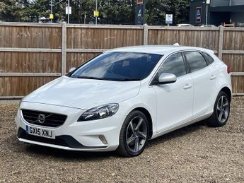 Volvo V40 2.0 T2 R-Design Nav Hatchback 5dr Petrol Manual Euro 6 (s/s) (12