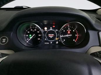 LAND ROVER DISCOVERY SPORT 2.0 TD4 HSE SUV 5dr Diesel Auto 4WD Euro 6 (s/s) (180 ps)