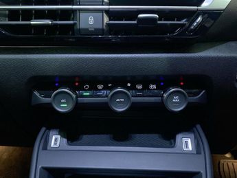 CITROEN e-C4 50kWh Sense Plus Hatchback 5dr Electric Auto (11kW Charger) (136