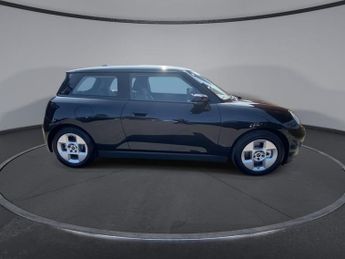 MINI ELECTRIC COOPER SE 54.2kWh Classic Hatchback 3dr Electric Auto (218 ps)
