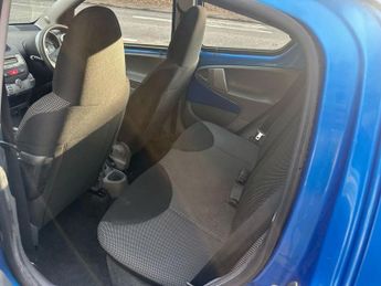 TOYOTA AYGO 1.0 VVT-i Blue Hatchback 5dr Petrol Manual Euro 4 (67 bhp)