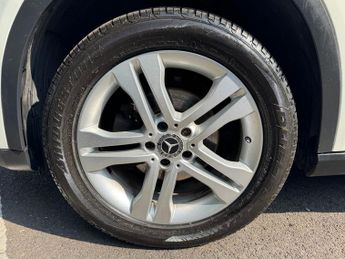 MERCEDES-BENZ GLA 1.6 GLA200 Sport (Executive) SUV 5dr Petrol 7G-DCT Euro 6 (s/s) 