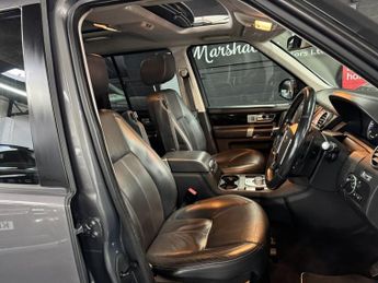 LAND ROVER DISCOVERY 4 3.0 SD V6 Landmark SUV 5dr Diesel Auto 4WD Euro 6 (s/s) (256 bhp