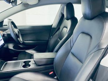 TESLA Model 3 (Dual Motor) Long Range Saloon 4dr Electric Auto 4WDE (346 ps)