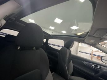 NISSAN QASHQAI 1.2 DIG-T N-Connecta SUV 5dr Petrol Manual Euro 6 (s/s) (115 ps)
