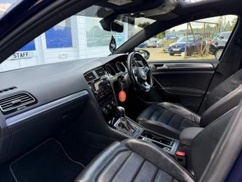 VOLKSWAGEN GOLF 2.0 TDI R-Line Hatchback 5dr Diesel DSG Euro 6 (s/s) (150 ps)
