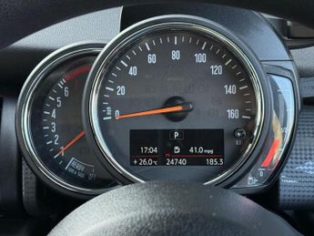 MINI HATCH 1.5 Cooper Auto Euro 6 (s/s) 5dr