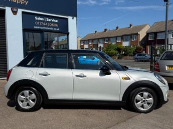 MINI HATCH 1.5 Cooper Auto Euro 6 (s/s) 5dr