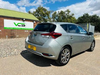 TOYOTA AURIS 1.8 VVT-h Excel Hatchback 5dr Petrol Hybrid CVT Euro 6 (s/s) (Sa