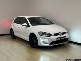 VOLKSWAGEN E-GOLF 35.8kWh e-Golf Hatchback 5dr Electric Auto (136 ps)