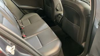 MERCEDES-BENZ C-CLASS 2.1 C220 CDI Executive SE Saloon 4dr Diesel G-Tronic+ Euro 5 (s/