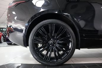 LAND ROVER RANGE ROVER VELAR 2.0 D200 MHEV R-Dynamic SE SUV 5dr Diesel Auto 4WD Euro 6 (s/s) 