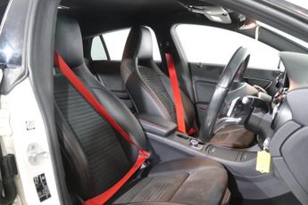 MERCEDES-BENZ CLA 2.0 CLA250 AMG Shooting Brake 5dr Petrol 7G-DCT 4MATIC Euro 6 (s