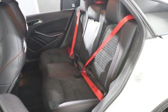 MERCEDES-BENZ CLA 2.0 CLA250 AMG Shooting Brake 5dr Petrol 7G-DCT 4MATIC Euro 6 (s