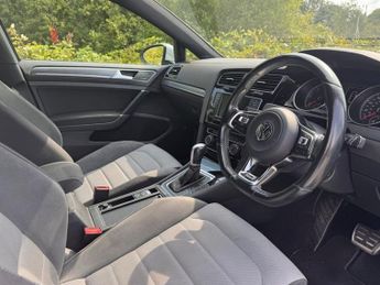 VOLKSWAGEN GOLF 2.0 TDI BlueMotion Tech R-Line Hatchback 5dr Diesel DSG Euro 6 (