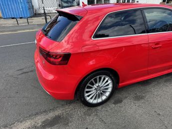 AUDI A3 1.8 TFSI S line Hatchback 3dr Petrol S Tronic quattro Euro 6 (s/