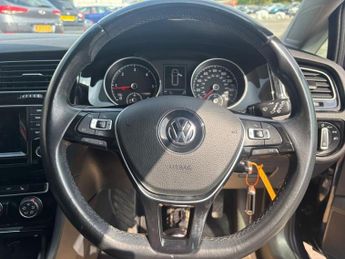 VOLKSWAGEN GOLF 2.0 TDI BlueMotion Tech GT Estate 5dr Diesel DSG Euro 5 (s/s) (1
