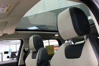 LAND ROVER RANGE ROVER EVOQUE 2.0 TD4 HSE Dynamic SUV 5dr Diesel Auto 4WD Euro 6 (s/s) (180 ps
